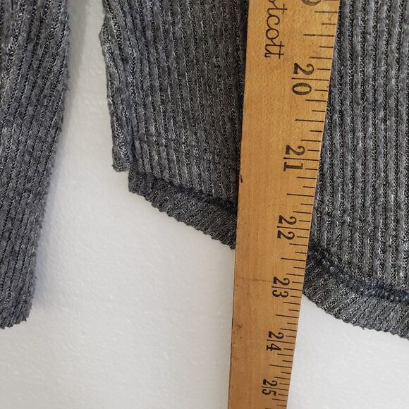 Vince Camuto Women's 2-Piece Set, Medium, Grey, Ribbed, Comfortable and Stretchy - Picture 8 of 12